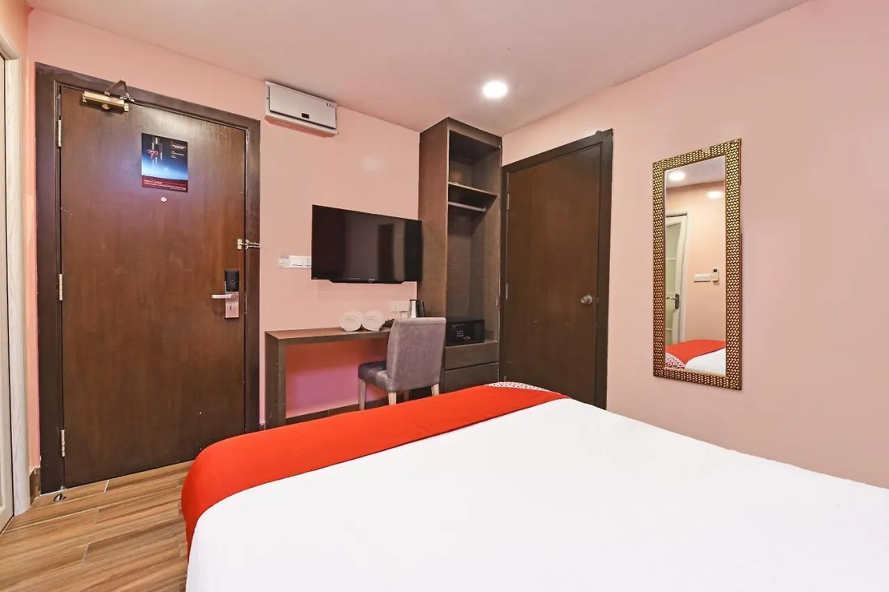 Capital O 90574 Hotel Glo Kuala Lumpur 3*,