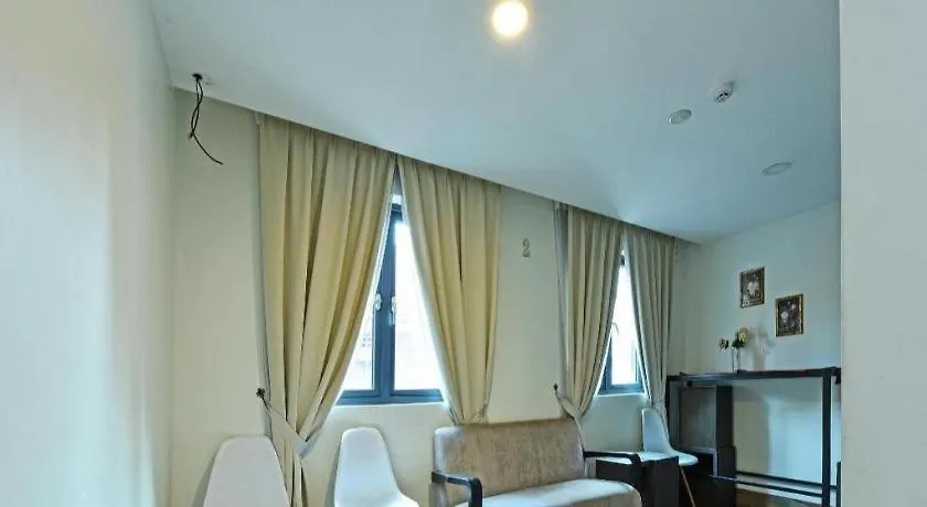 Capital O 90574 Hotel Glo Kuala Lumpur 3*,